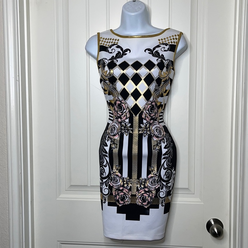Sale! ☄️NWT! Decapolls Open Back Bodycon Dress Size Medium